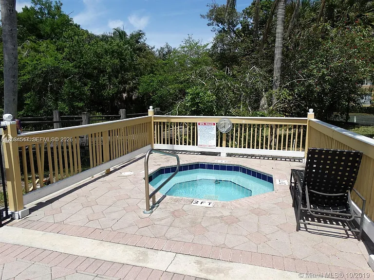 4015 W McNab Rd #D210 — Photo 11