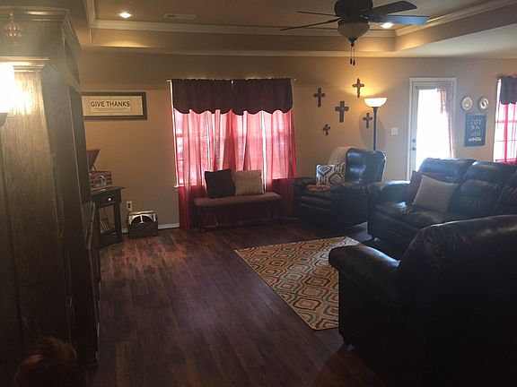 Living - brand new flooring!