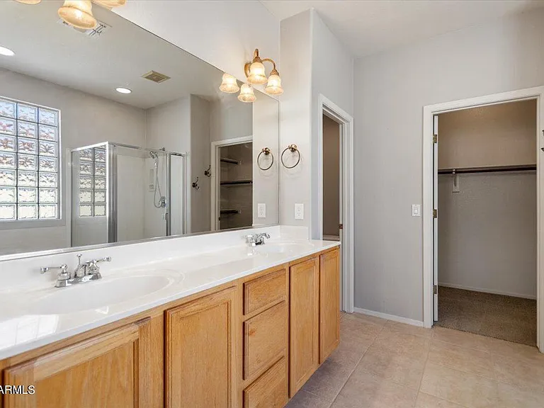 440 N Roger Way — Photo 13