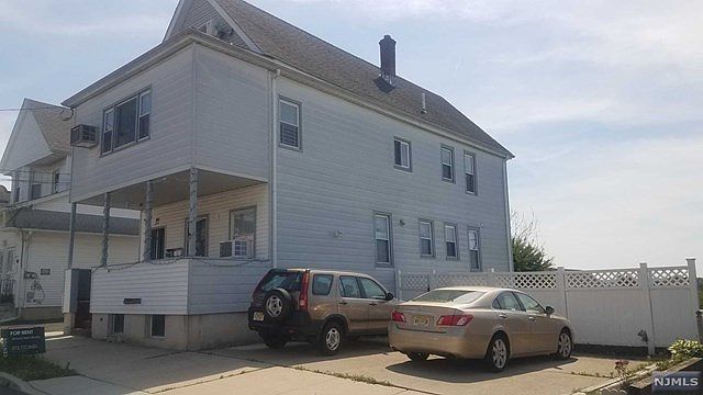 1st image of 245 Lincoln Pl