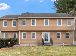 17 Bicentennial Drive, Nashua, NH 03062