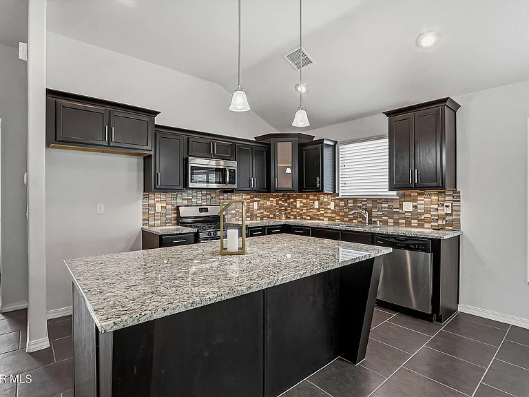 11381 Bullseye St — Photo 27