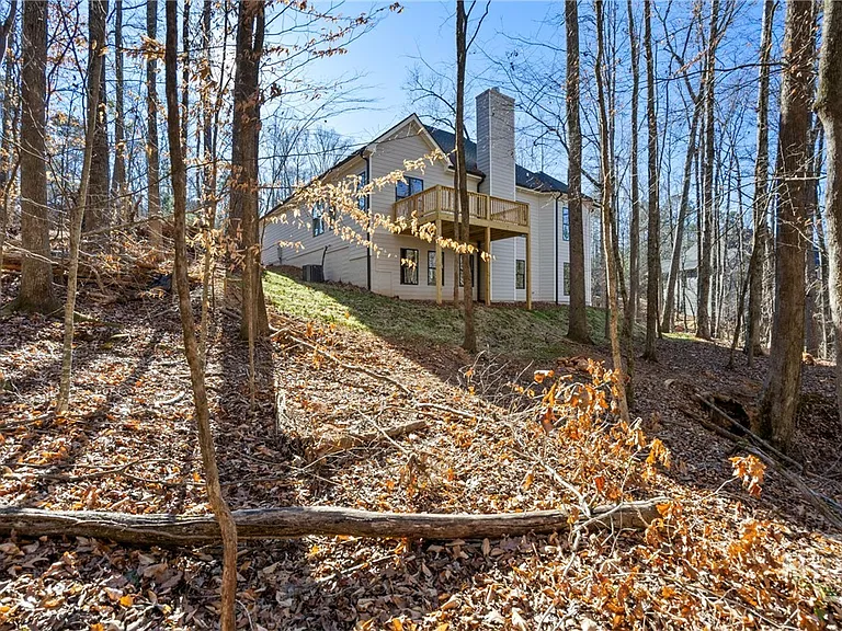 360 Ansley Dr — Photo 39