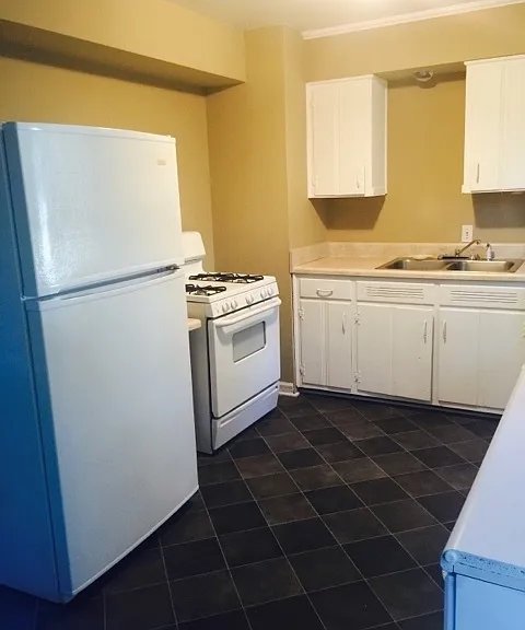 1010 S White Station Rd — Photo 2