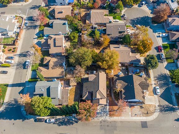 5th image of 9359 Bowmont Way