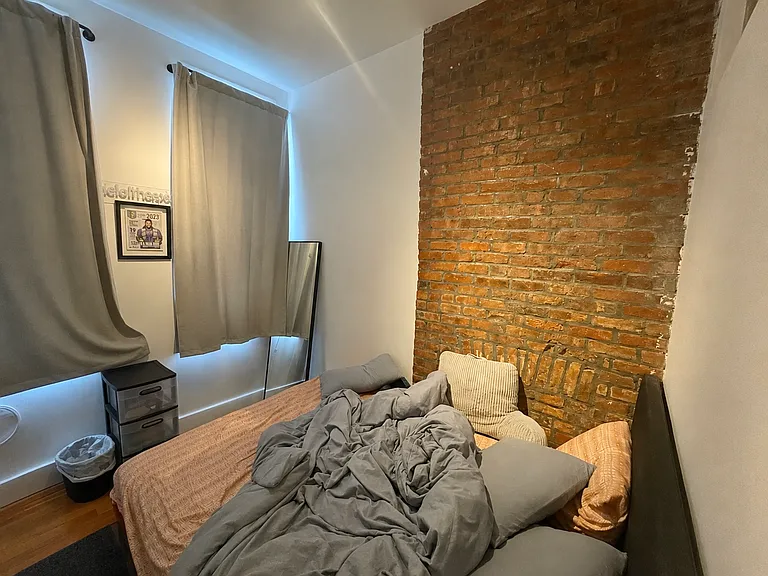 1399 Greene Ave #1A — Photo 5