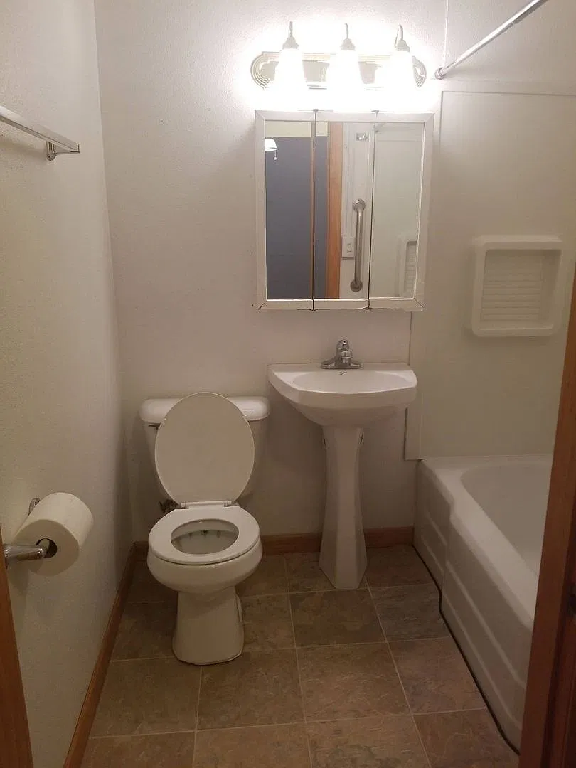 516 S Webb Street — Photo 3
