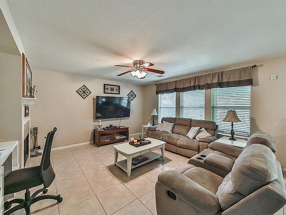 5th image of 7023 Parkford Meadow Dr