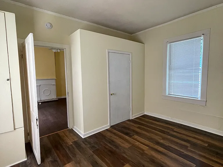 505 Saint Patrick St — Photo 11
