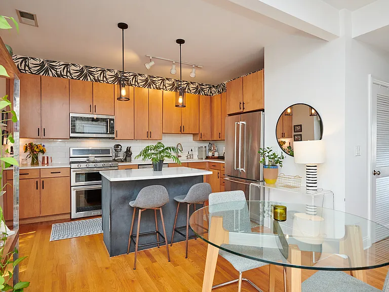 843 N Washtenaw Ave #3 — Photo 6