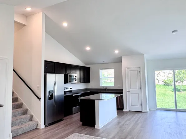 1114 Meadow Ln, Waconia, MN 55387