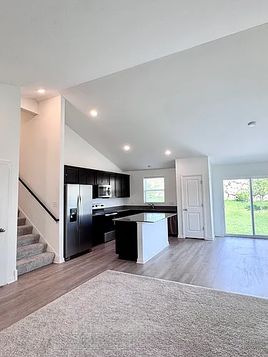 1114 Meadow Ln Photo 1