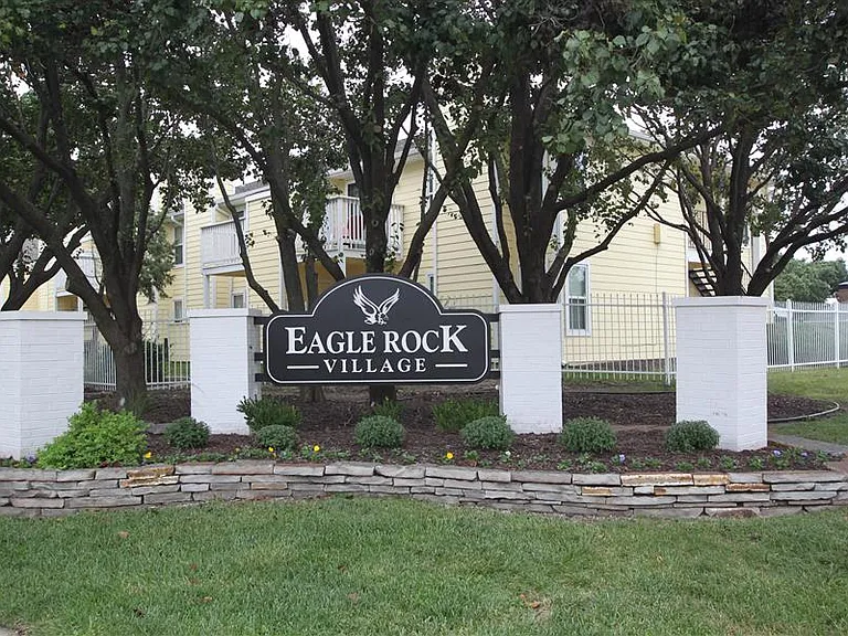 Eaglerock Village Apartments — Photo 3