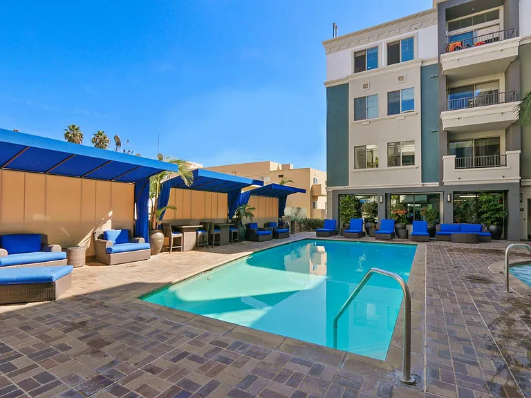 The Adler Apartments — Photo 4