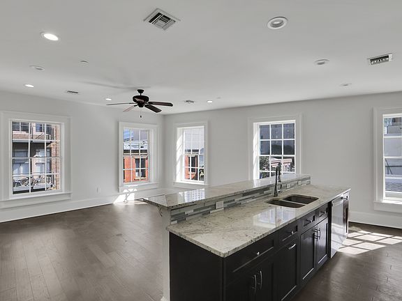 3rd image of 300 Magazine St #3B