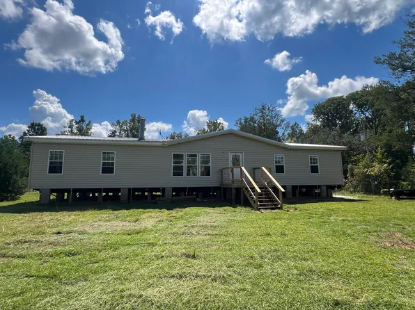 3941 Missouri Rd, Marianna, FL 32446