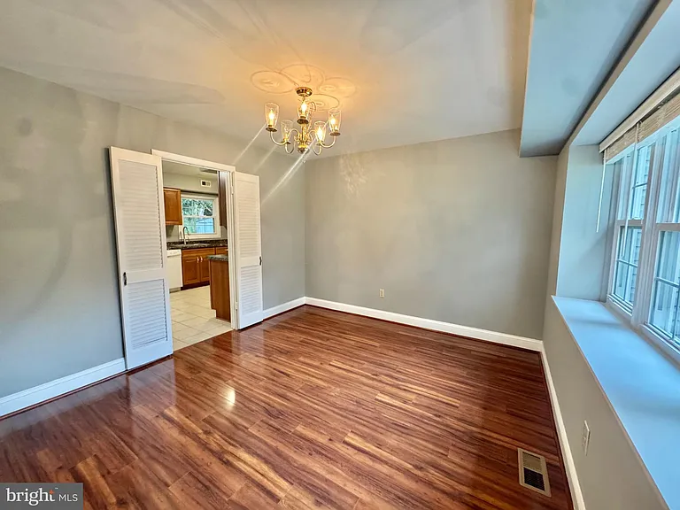 4908 Rocky Spring Ln — Photo 8