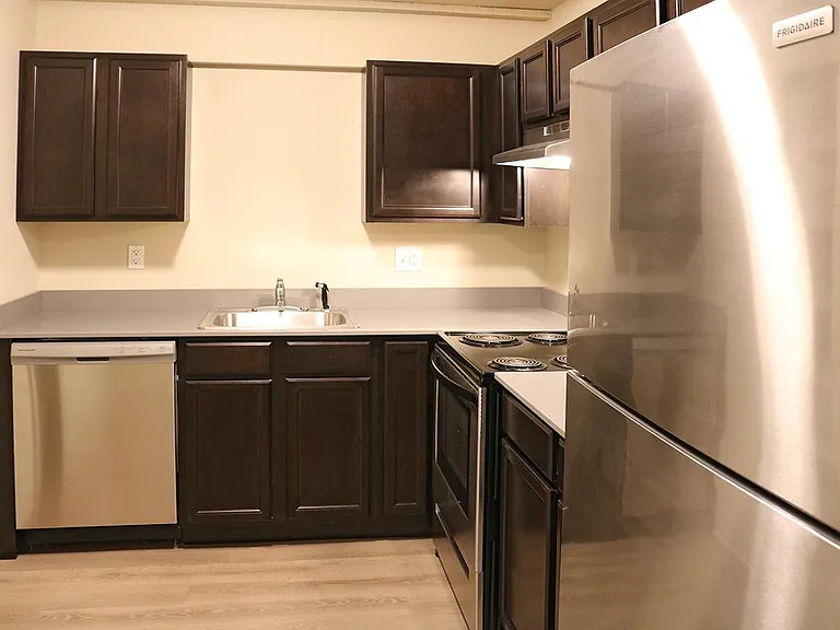 The Uptowne Apartments — Photo 28
