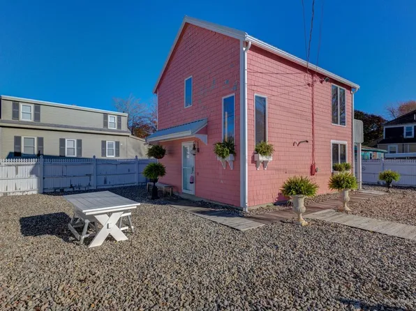 38 Jones Creek Dr, Scarborough, ME 04074