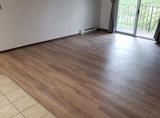 1947-49 1st Ave #203, Grafton, WI 53024