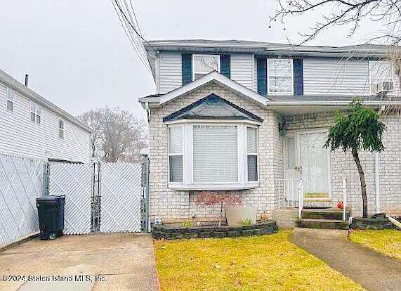 1st image of 95 Pemberton Ave