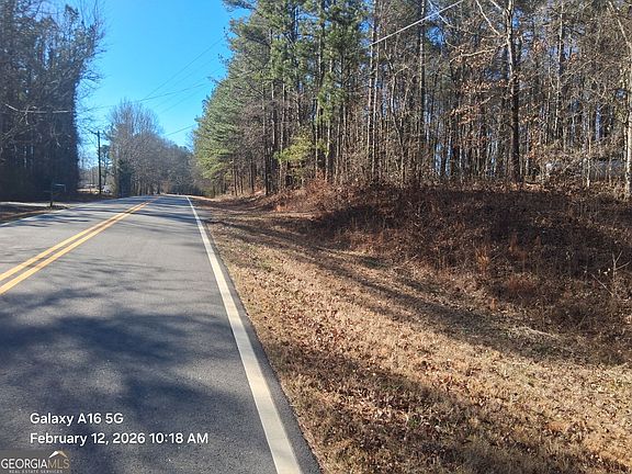2nd image of 886 Allen Rd