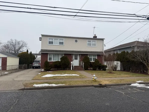 (undisclosed Address), Elmont, NY 11003