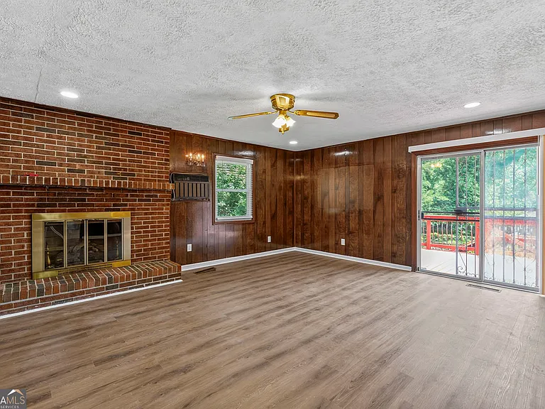 3769 Amber Rd NW — Photo 10