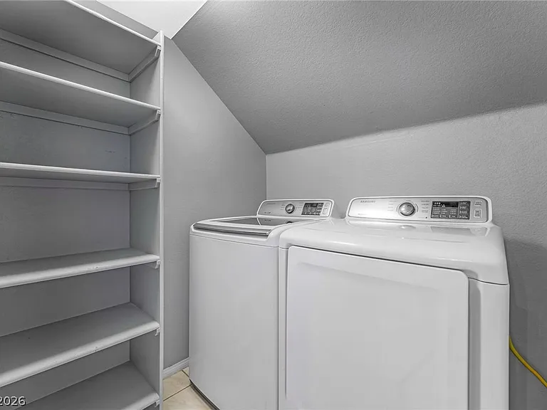 8412 White Shore Cir — Photo 13