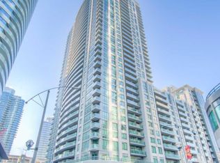 19 Grand Trunk Cres #1510, Toronto, ON M5J3A3