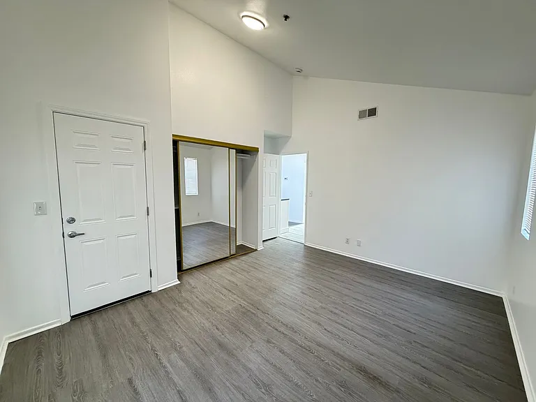 607Ynez — Photo 12