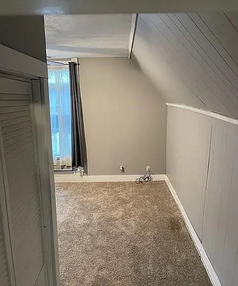 407 1/2 Walnut Dr — Photo 6