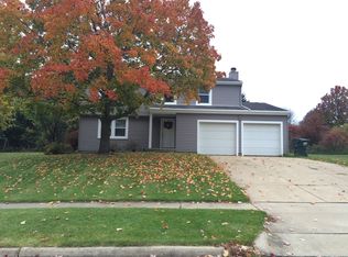 2364 Silver Springs Dr, Stow, OH 44224