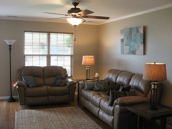 4th image of 1163 Larkspur Ln