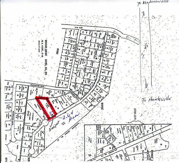 1st image of 13 Wood Lodge Dr