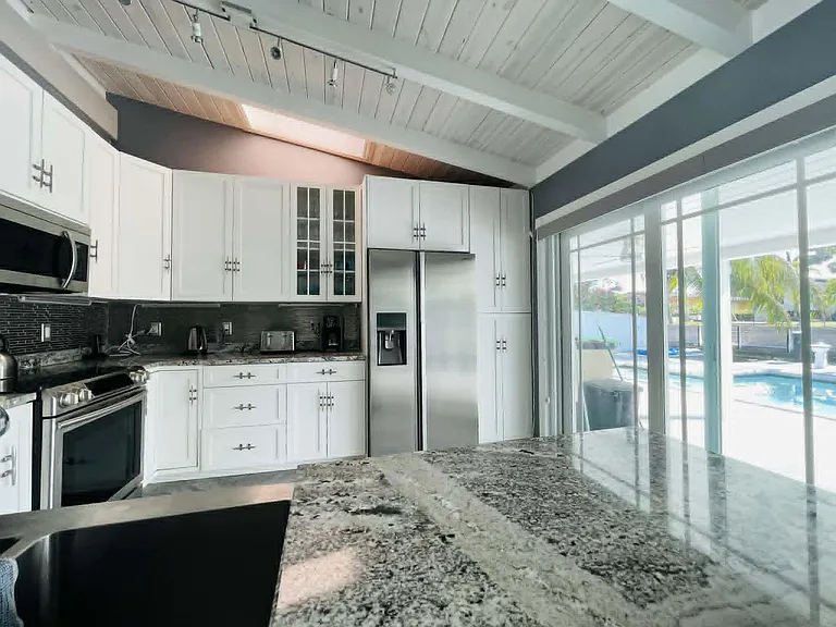 2531 Gulfstream Ln — Photo 5