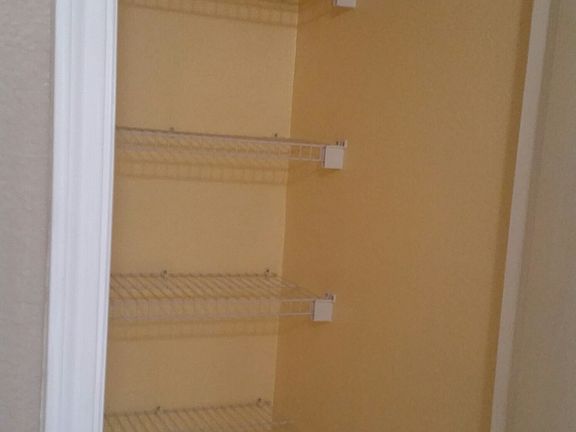 5th image of 523 Remington Green Ct
