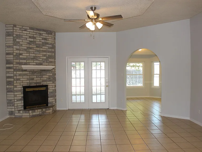 4801 Addie Dr — Photo 5