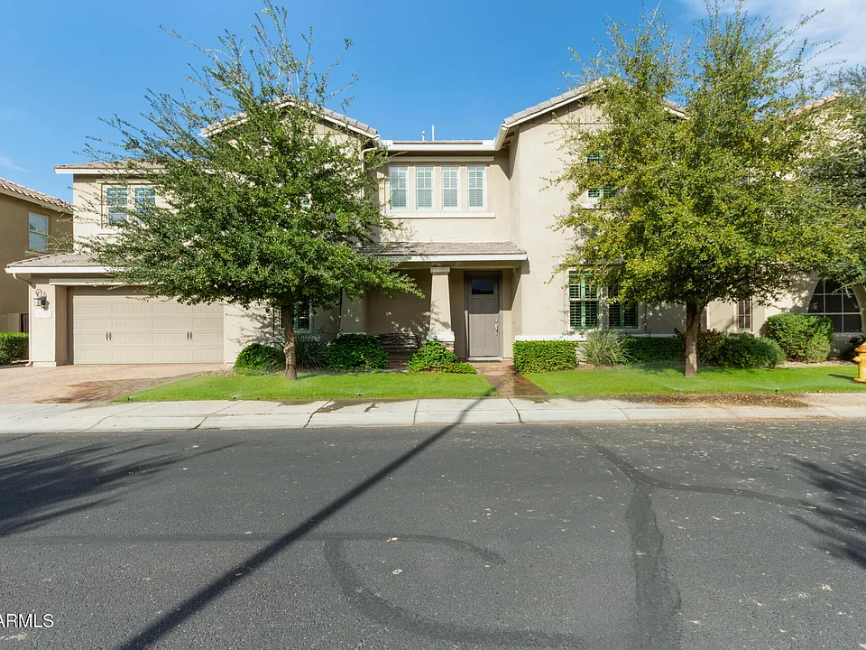 4322 S Gardenia Dr