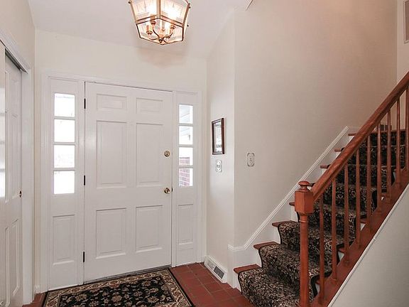 4th image of 20725 Germantown Dr