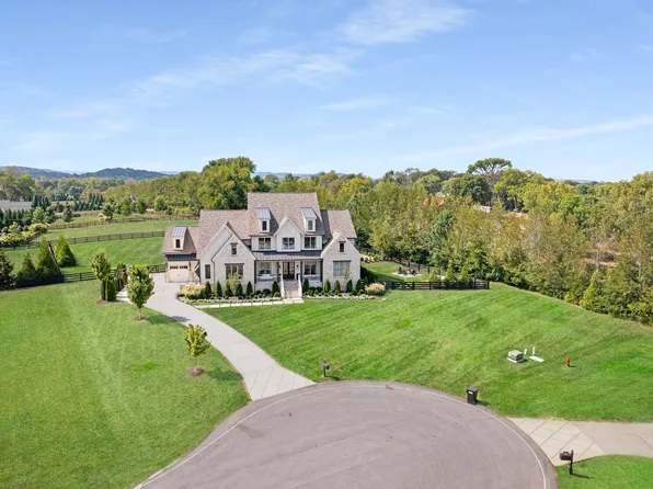1052 Buena Vista Dr, Franklin, TN 37069