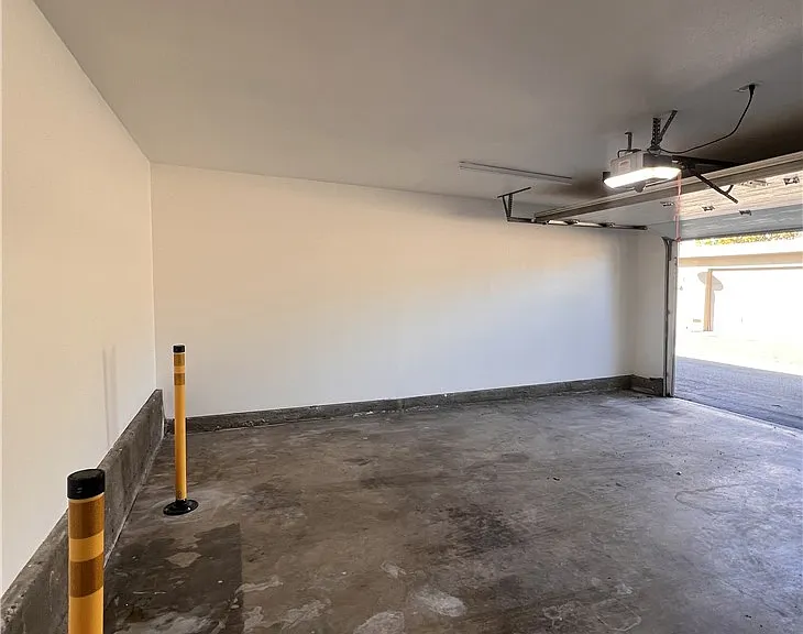 18229 Olympic Ct — Photo 22
