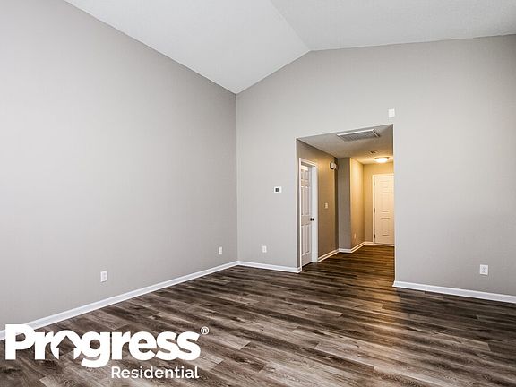 5th image of 8427 Appledale Dr