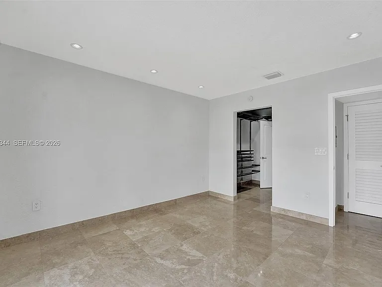 7401 SW 82nd St #302S — Photo 6