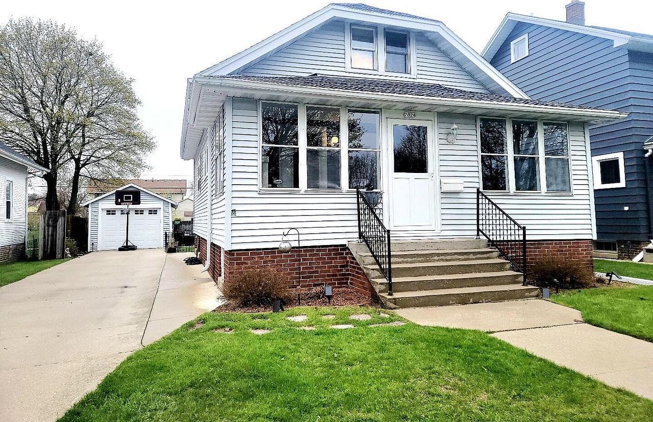 2824 South 9th STREET, Sheboygan City, WI 53081 Zillow