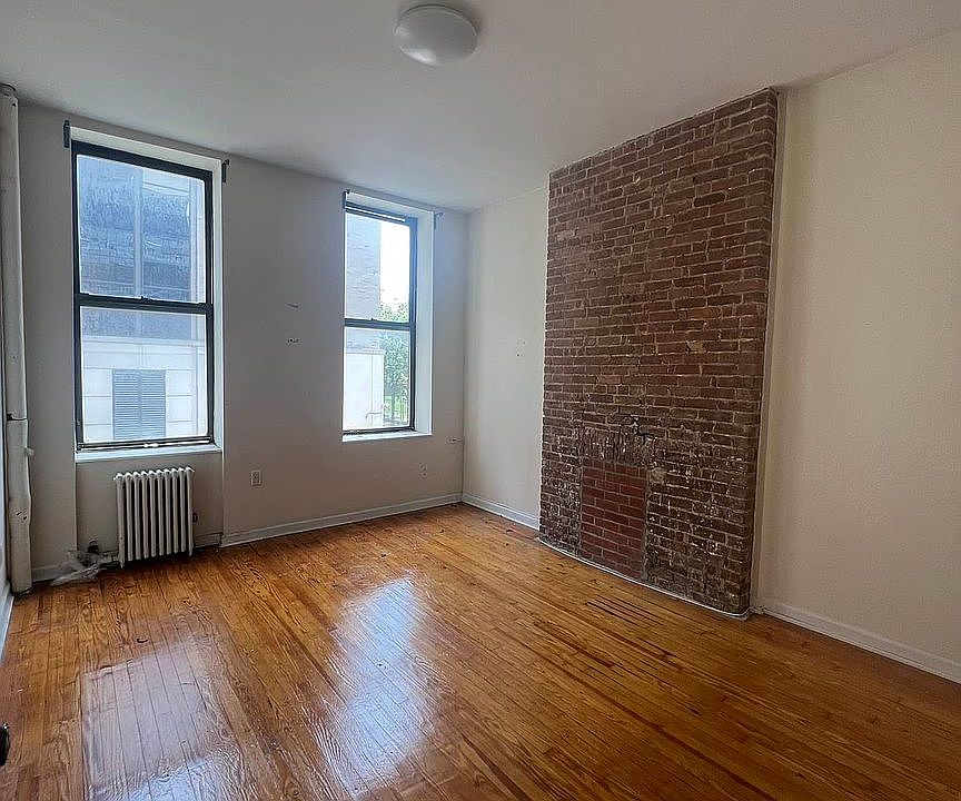 1st image of 317 10th Ave APT 4