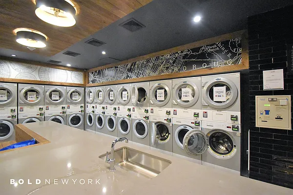 Rented by Bold New York | media 84