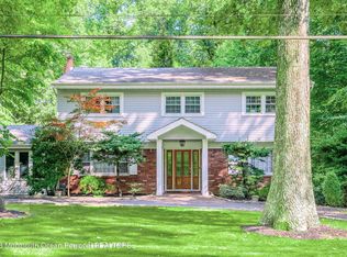 14 Overlook Dr, Holmdel, NJ
