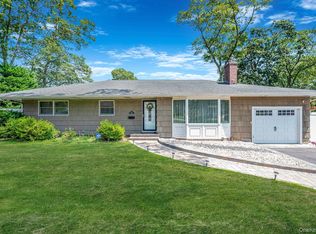 249 N Prospect Ave, Patchogue, NY 11772