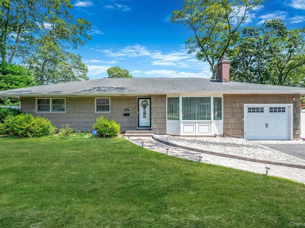 249 N Prospect Avenue, Patchogue, NY 11772